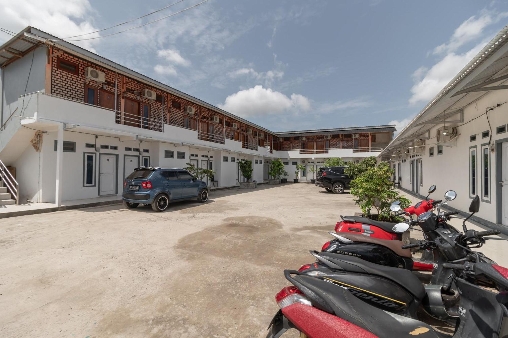 Reddoorz Syariah Near Jakabaring Sport City Palembang Exteriör bild