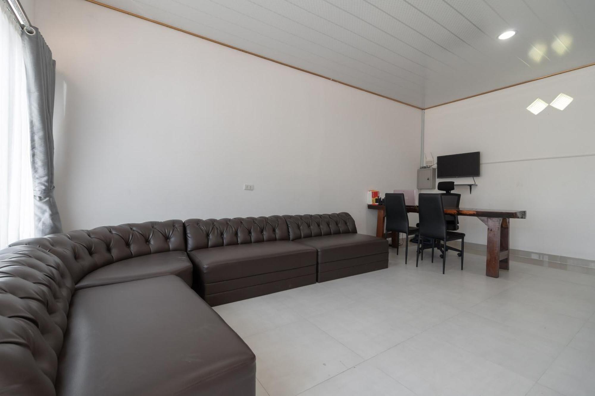 Reddoorz Syariah Near Jakabaring Sport City Palembang Exteriör bild
