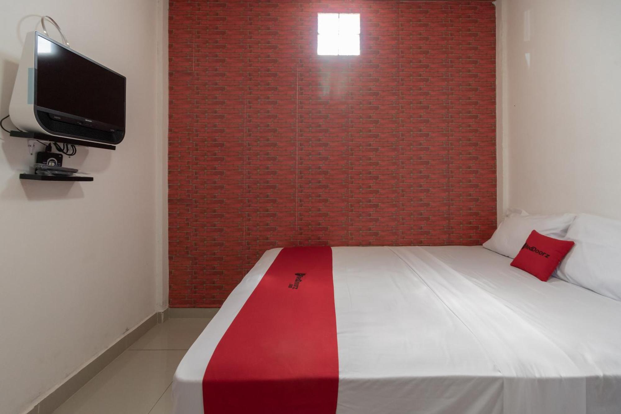 Reddoorz Syariah Near Jakabaring Sport City Palembang Exteriör bild